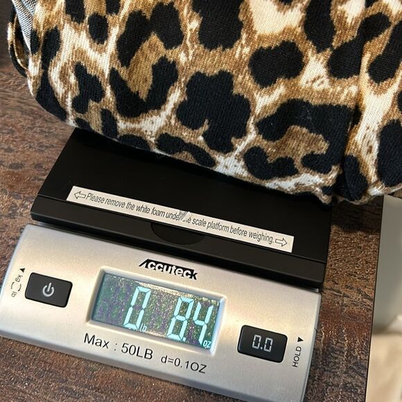 Harlow & Rose Crew Neck Long Sleeves Leopard Print Blouse Size Large - Picture 8 of 8